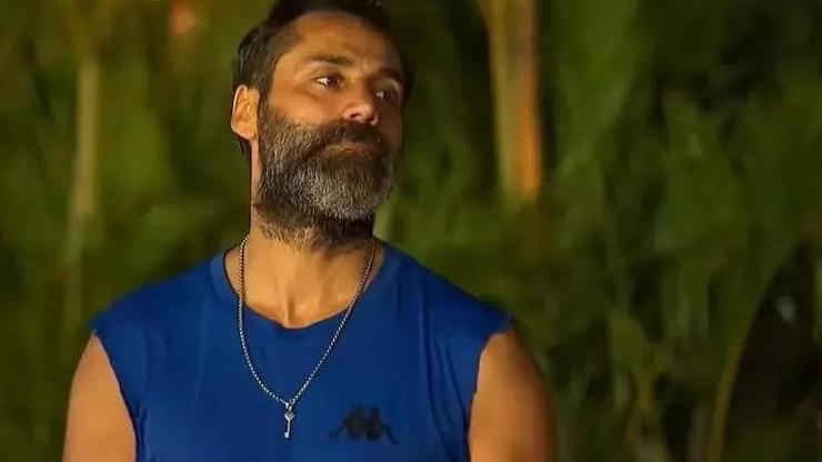 Çılgın Sedat Survivordan elendi, oğluna kavuştu Kavuşmalar bazen sessiz ama çok şey anlatır...