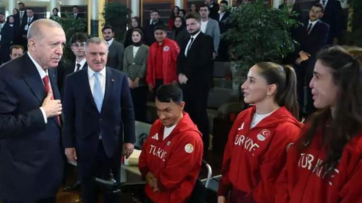 Cumhurbaşkanı Erdoğan gençlerle ve milli sporcularla bir araya geldi