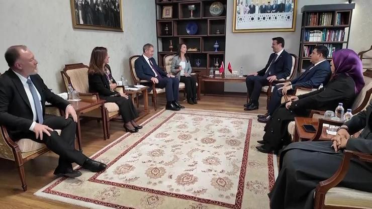 DEM Parti’nin siyasi parti turlarında gündem PKKnın kararı ve komisyon