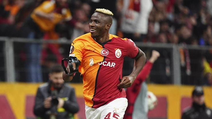 Victor Osimhenden Galatasaray taraftarlarını sevindiren haber