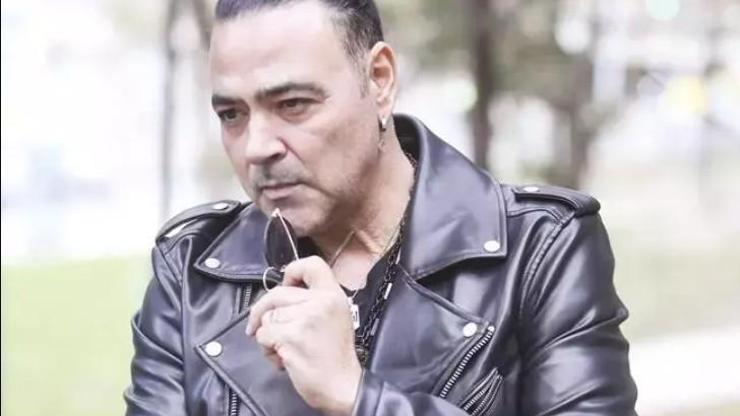 Asker arkadaşı olan ünlü isim bin pişman KEŞKE EMRAH GİBİ VARYEMEZLİK YAPSAYDIM