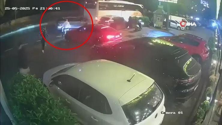 O anlar kamerada... Ölümden saniyelerle kurtuldu, refleksi hayatını kurtardı
