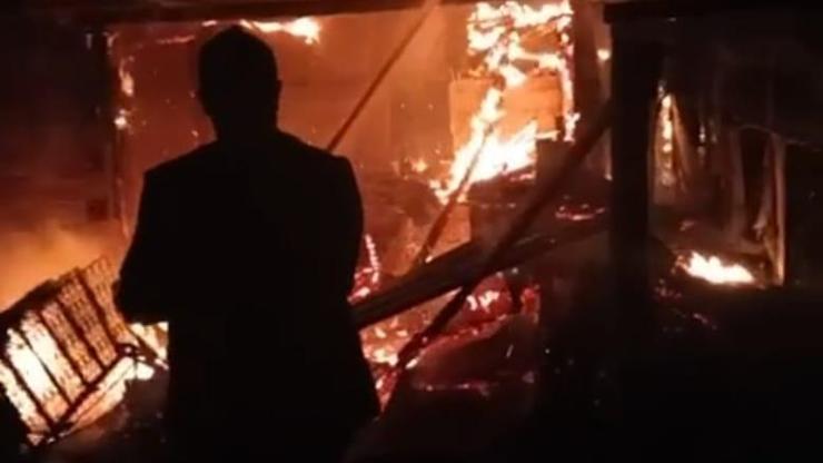 Kocaeli'nde Köy Fırını ve Ardiyesi Yangında Kullanılamaz Hale Geldi
