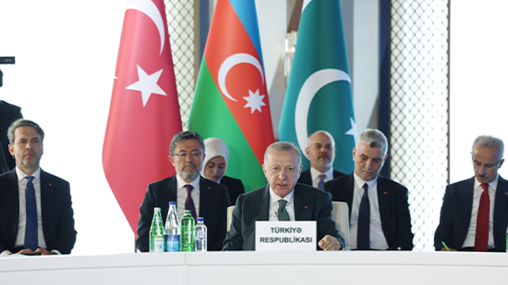 Azerbaycanda kritik üçlü zirve Cumhurbaşkanı Erdoğan: Aramızdaki bağı daha da güçlendireceğiz
