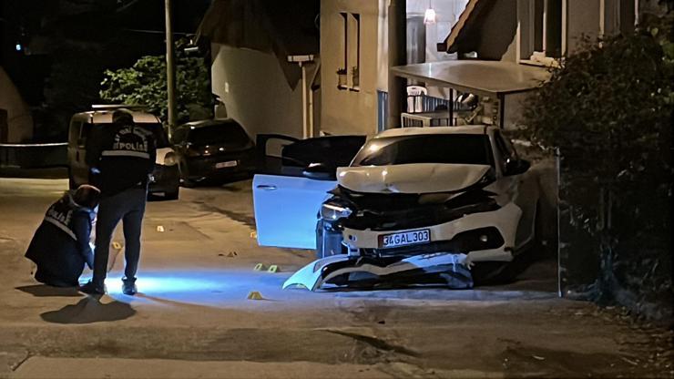 Seyir halindeki otomobile ateş açıp sürücüyü yaralayan 4 şüpheli tutuklandı Seyir halindeki otomobile ateş açıp sürücüyü yaralayan 4 şüpheli tutuklandı