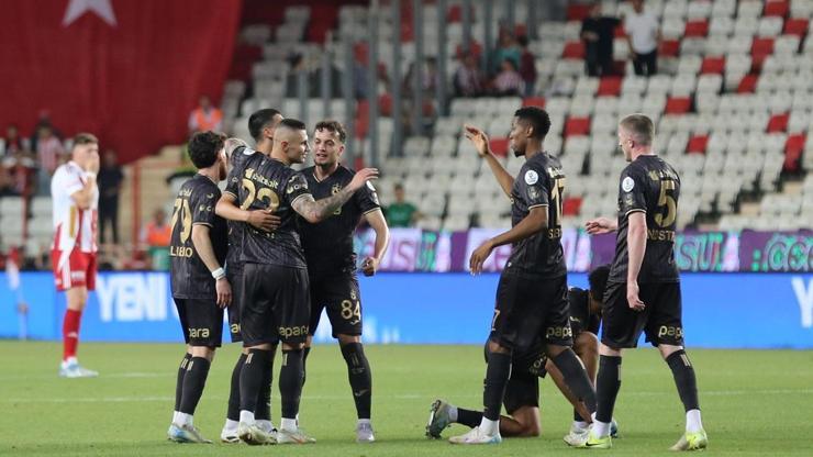 Trabzonspor, hatırlamak istemeyeceği bir sezonu geride bıraktı
