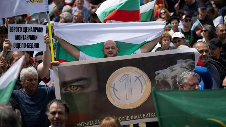 Bulgaristan’da Euro’ya Geçiş Endişesi: Referandum Çağrısı Geldi