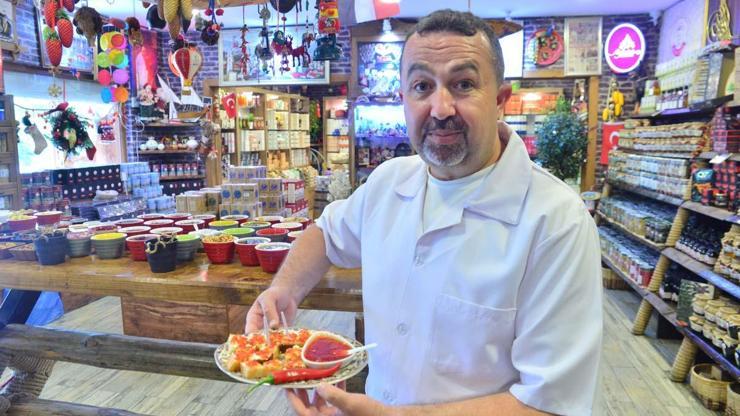 Acı Biberden Reçel Olur mu Bursalı İşletmeci Şili Biberinden Reçel Üretti Arap Turistlerin Gözdesi Oldu Önce Şaşırıyorlar, Tadınca Beğeniyorlar
