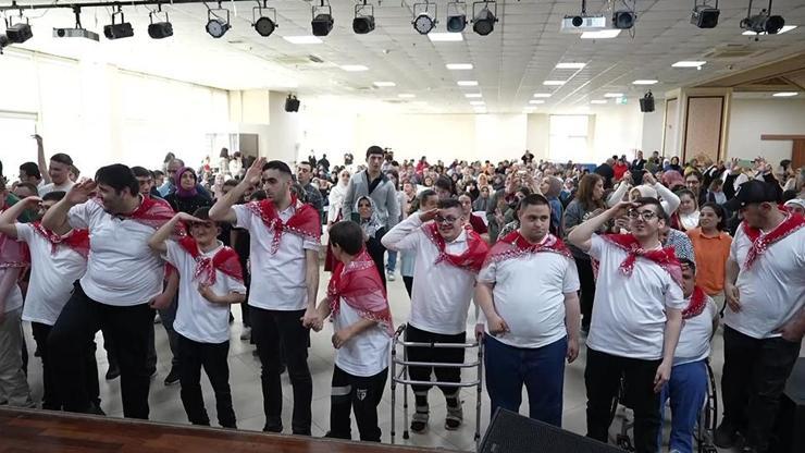 Engelli gençler temsili olarak askere uğurlandı
