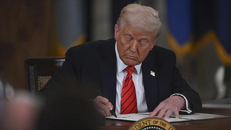 Trumptan ikinci yasak kararı 12 ülkenin vatandaşlarını kapsıyor...