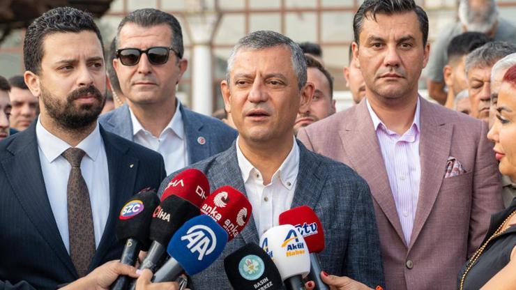 CHP lideri Özgür Özelden Ferdi Zeyrek paylaşımı: En yakınımızı, en iyimizi, en çalışkanımızı yitirdik