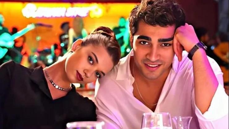 Mert Ramazan Demir ve Afra Saraçoğlu Bu Hafta da Magazin Dünyasında Zirveye Yerleşti