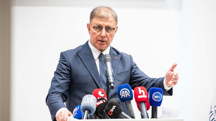 İzmir Büyükşehir Belediyesi 1030 kişiyi işten çıkarıyor