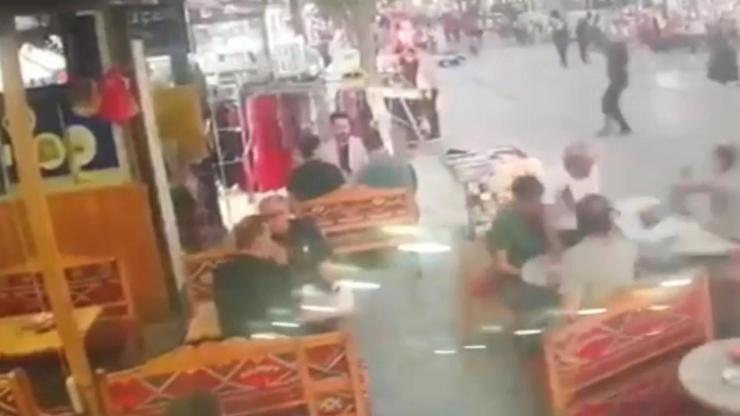 İstanbul- Gaziosmanpaşada sürücüsünün kontrolünden çıkan motosiklet kafeteryaya daldı