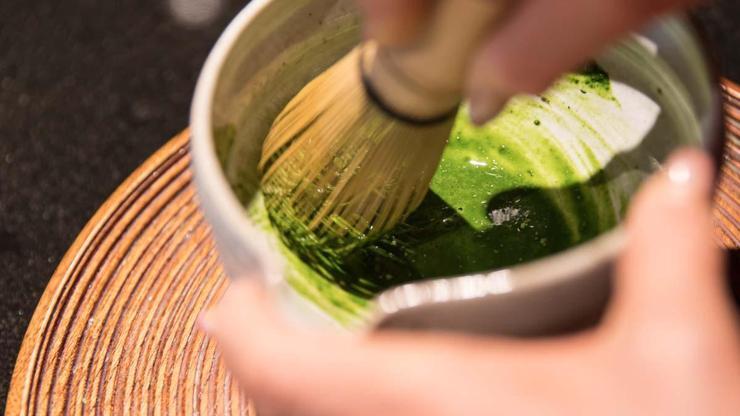 İçecek Menülerinin Yeni Trendi Sosyal Medyayı Kasıp Kavuruyor: Matcha Çılgınlığı Süper İçecek İlan Edilen Matcha Nedir, Faydaları Nelerdir Matcha Nasıl Tüketilmeli
