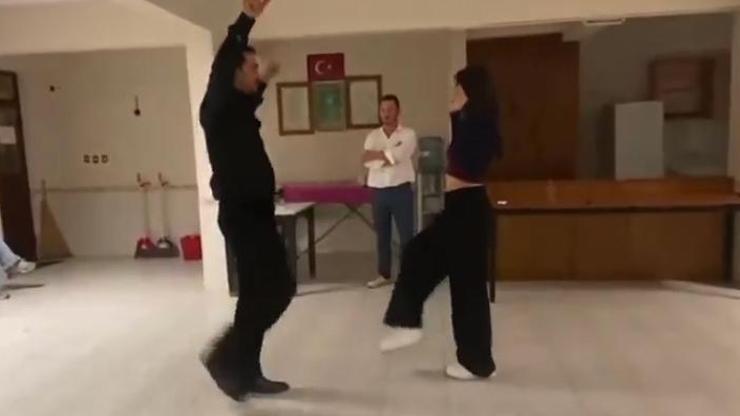 İşte o anlar: Eşref Rüyaya damga vuran Zeybek sahnesinin görüntüleri ortaya çıktı