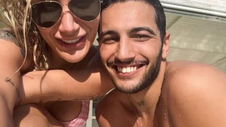 İrem Derici ve Sevgilisi Melih Kunukcu Alaçatı’da Bikinili Paylaşımlarıyla Sosyal Medyayı Salladı