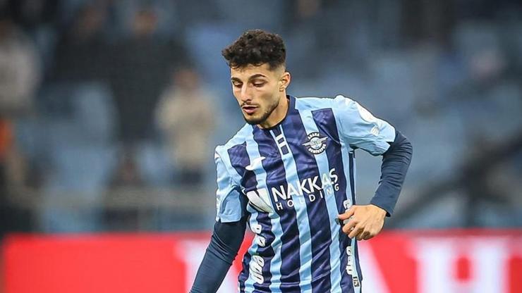 Kayserispor, İzzet Çelikle 3 yıllık sözleşme imzaladı