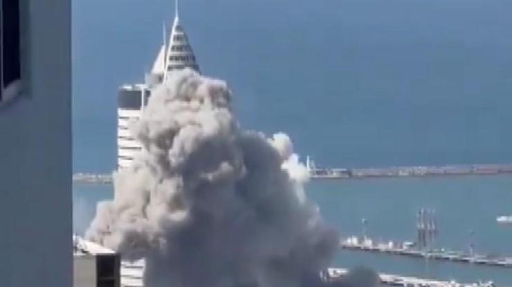 Tel Aviv semalarında İran füzeleri görüldü