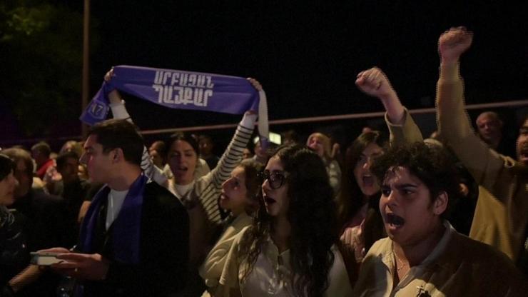 Ermenistanda Darbe planı | Protestocular sokakta