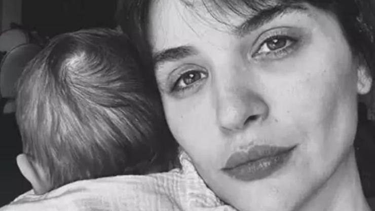 Gonca Vuslateri, Eşi ve Minik Kızıyla Mutlu Anlarını Paylaştı