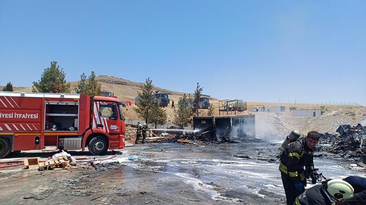 Batmanda fabrika yangını: Müdahale sürüyor