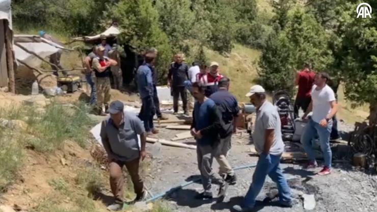 Erzurum Oltu’da taş ocağında göçük! 3 işçi hayatını kaybetti Erzurum Oltu’da taş ocağında göçük! 3 işçi hayatını kaybetti