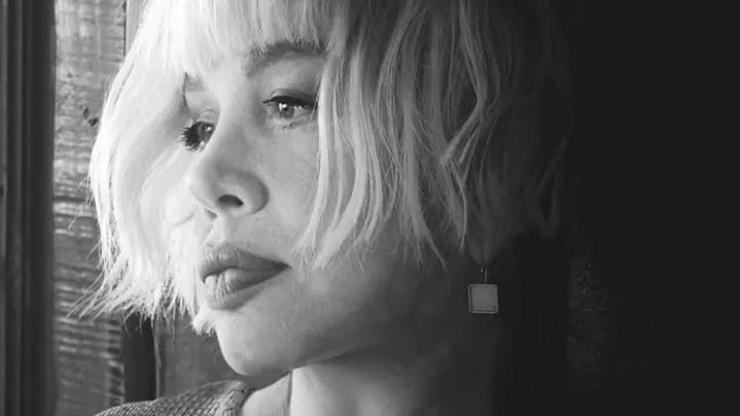 Sezen Aksunun Yeni Albümü Paşa Gönül Şarkıları Yayında