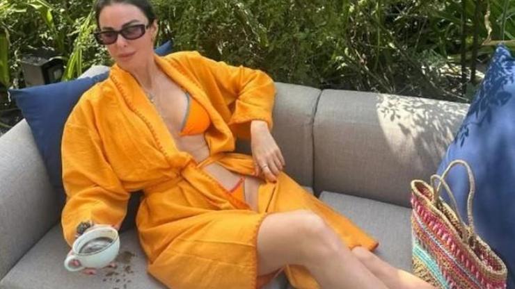 Defne Samyeli’nin Turuncu Bikinisiyle Çekilen Tatil Paylaşımı Olay Oldu Kim Der ki 2 Çocuk Annesi