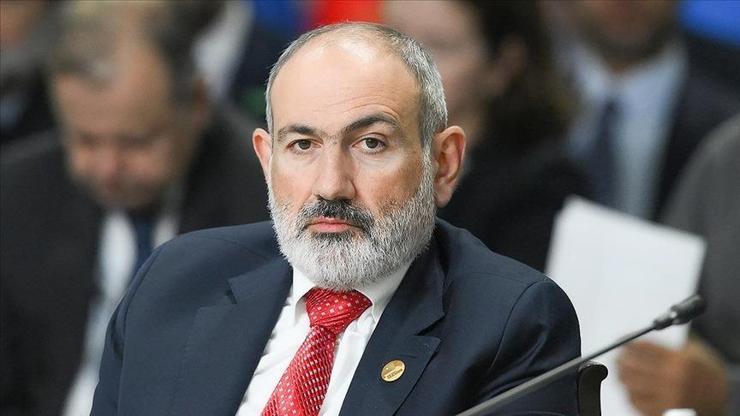 Ermenistanda sular durulmuyor Sünnet tartışması ve bekarlık yemini krizi: Halkı da Tanrıyı da aldatıyor