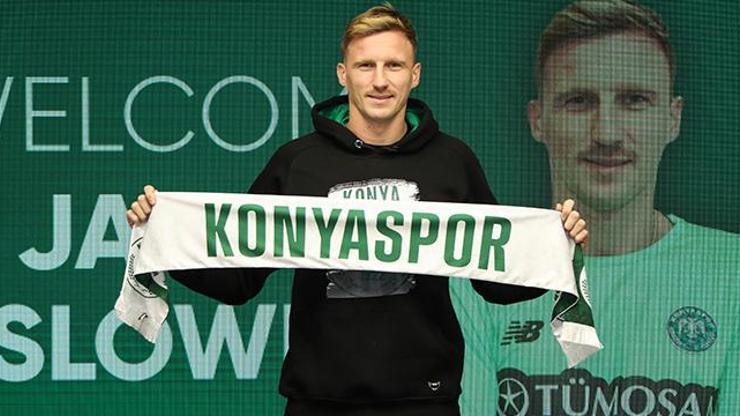 6863b3b0330760b1f2d96e9f Slowik'le yollarını ayıran Konyaspor, 2 ismi kadrosuna kattı