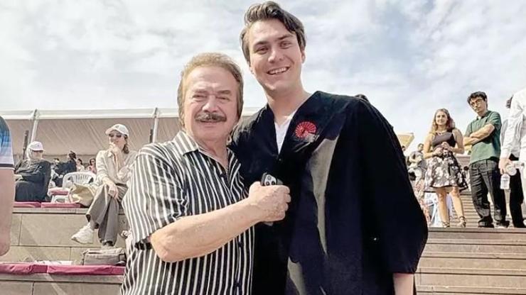 Orhan Gencebay, Torunu Efe Gencebay’ın Mezuniyet Töreninde Duygusal Anlar Yaşadı