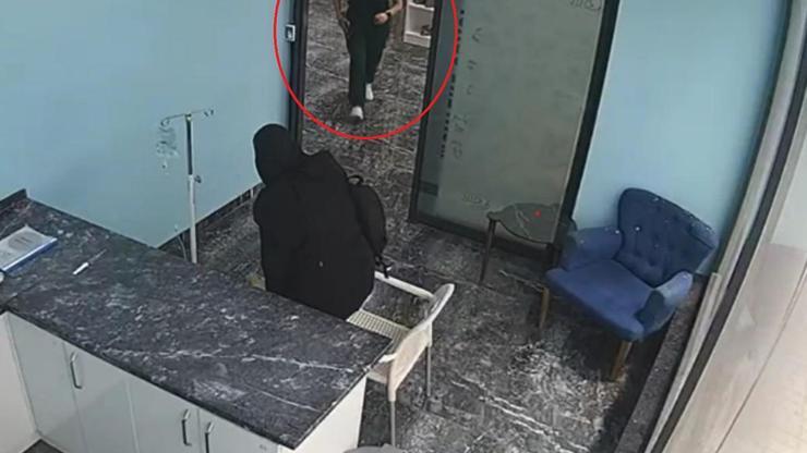 Deprem sırasında yürekleri ısıtan görüntü Tedavi ettiği köpeğin yanına koştu