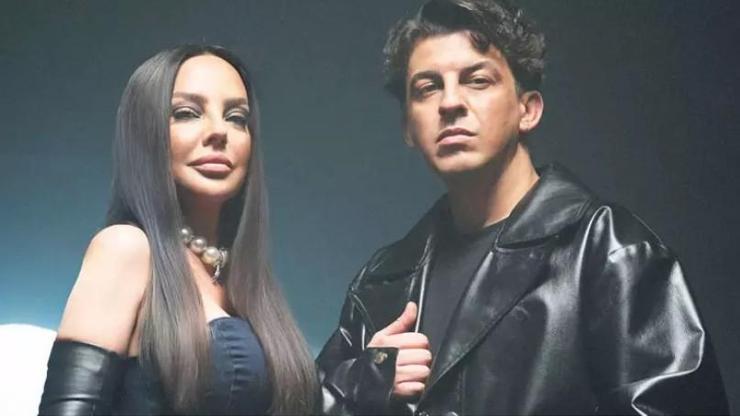 Ebru Gündeş ve Norm Ender’den Müthiş Düet: “Bir Çift Göz” Müzikseverlerden Büyük İlgi Gördü! Ebru Gündeş ve Norm Ender’den Müthiş Düet: “Bir Çift Göz” Müzikseverlerden Büyük İlgi Gördü!