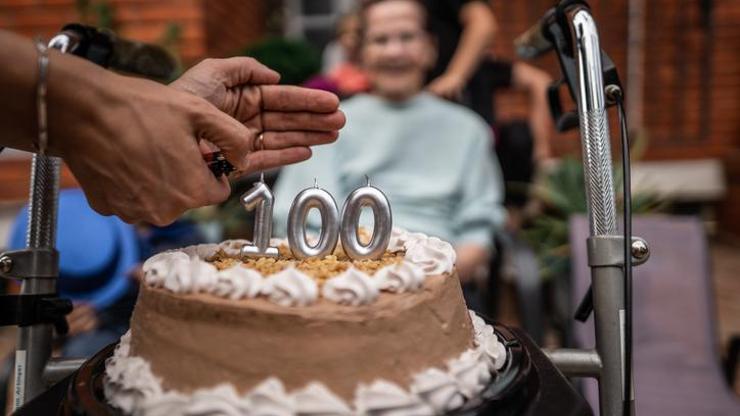 Asırlık Hayatların Gizemi 100 Yaş Üstü En Çok Hangi Ülkede Var, Sırları Ne Komşu da Listede...