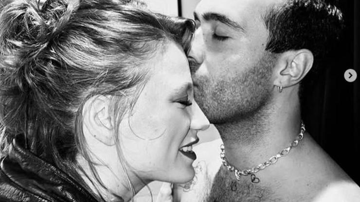 Mert Demirden Serenay Sarıkayaya Romantik Doğum Günü Mesajı