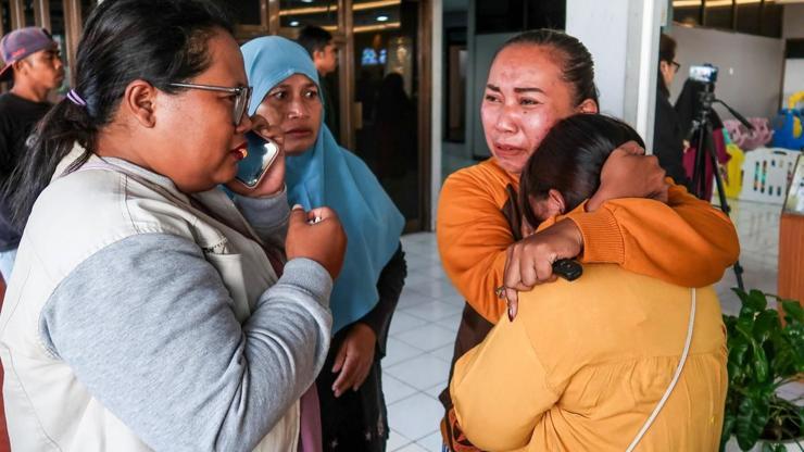 Endonezya'da Bali Adası'na Giden Feribot Battı: En Az 4 Ölü, 30 Kayıp - Son  Dakika Dünya Haberleri CNN Türk