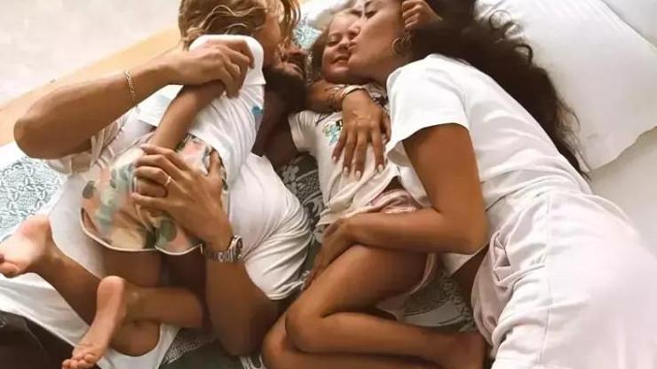 Anıl Altan, Alin ve Lina ile Eğlenceli Anlarını Paylaştı Beğeni Yağdı