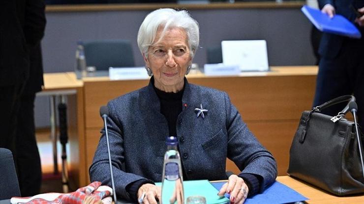 Lagarde: Enflasyon hedefine ulaşıldı, faizler uygun seviyede Lagarde: Enflasyon hedefine ulaşıldı, faizler uygun seviyede