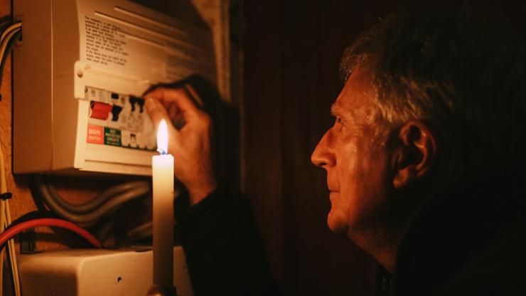 Çekya'da geniş çaplı elektrik kesintisi yaşandı Çekya'da geniş çaplı elektrik kesintisi yaşandı
