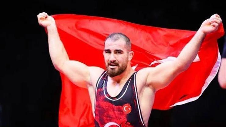 686a8c75d0764f40b3961bb1 FEYZULLAH AKTÜRK KİMDİR? Kırkpınar Yağlı Güreşleri Pehlivanı Feyzullah Aktürk Kaç Yaşında, Nereli? İşte 42. Şuhut Karaadilli Yağlı Güreşleri Başpehlivanı Feyzullah Aktürk'ün Kariyeri