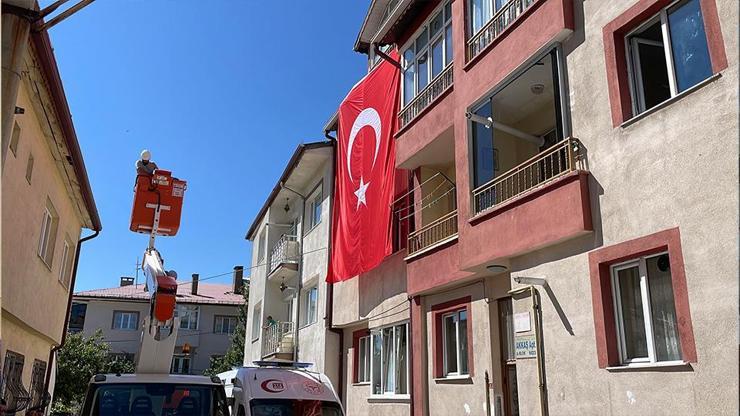 Ateş düştüğü yeri yaktı Şehitlerimizin şehadet haberi baba ocağına ulaştı