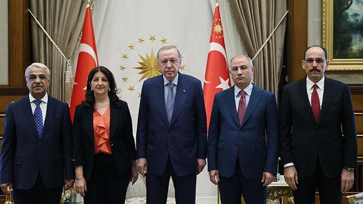 🔴 CANLI | Terörsüz Türkiye için kritik hafta... PKK nasıl ve ne zaman silah bırakacak Erdoğan, DEM Parti heyetini kabul etti