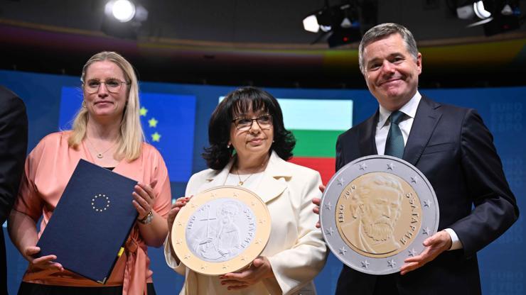 Bulgaristan’ın Euro yolculuğunda son adım tamamlandı