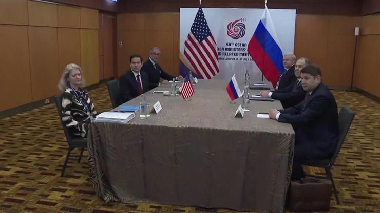 Malezyada ABD-Rusya zirvesi: Dışişleri Bakanları görüştü