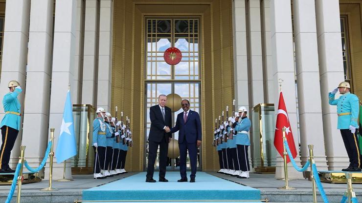 Cumhurbaşkanı Erdoğan, Somali Cumhurbaşkanı Şeyh Mahmud ile bir araya geldi