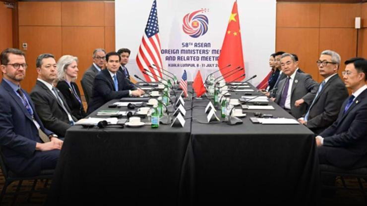 İlk yüz yüze temas! ABD'li Bakan Rubio ile Çinli mevkidaşı Wang Yi bir araya geldi