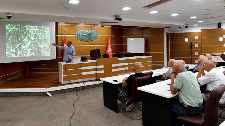 Bornova'da 'Zeytin Yetiştiriciliği' eğitimi