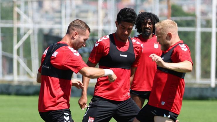 6874f141d0764f40b39631d1 Sivasspor, ikinci etap çalışmaları için Bolu'ya gidiyor