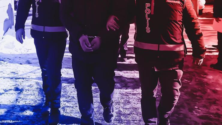 SON DAKİKA... FETÖnün finans ayağına MİT operasyonu: 26 gözaltı HAKMAR ve TATBAKa kayyum atandı